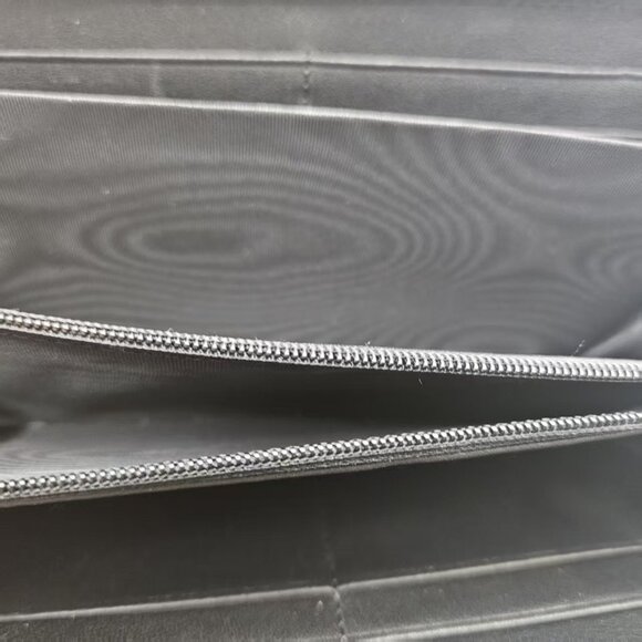 Gucci GG logo long wallet in black quilted leather - Picture 6 of 8